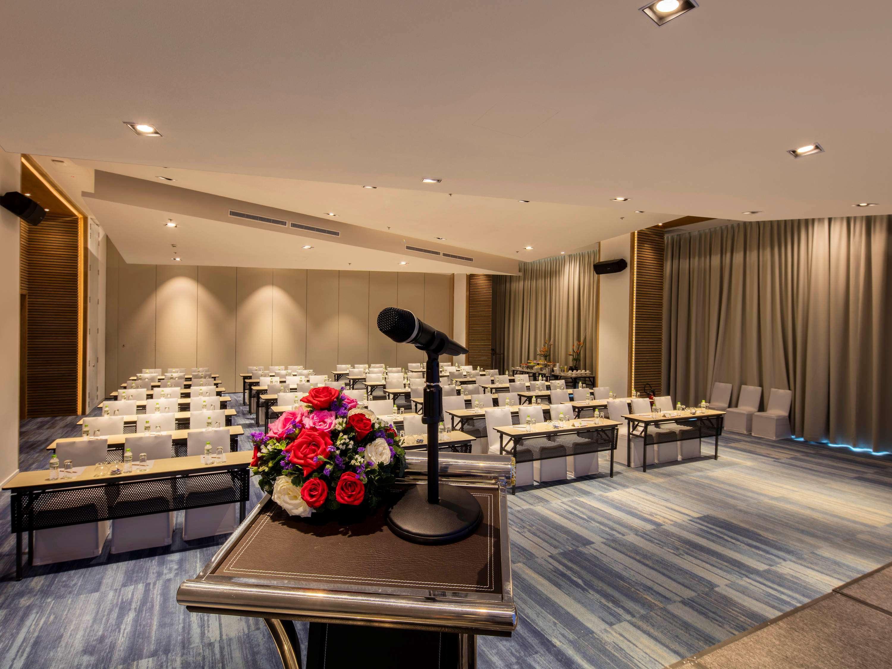 Ibis Styles Nha Trang Hotel Екстериор снимка